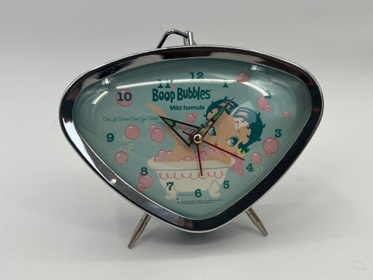 Wecker "Betty Boop Badewanne"