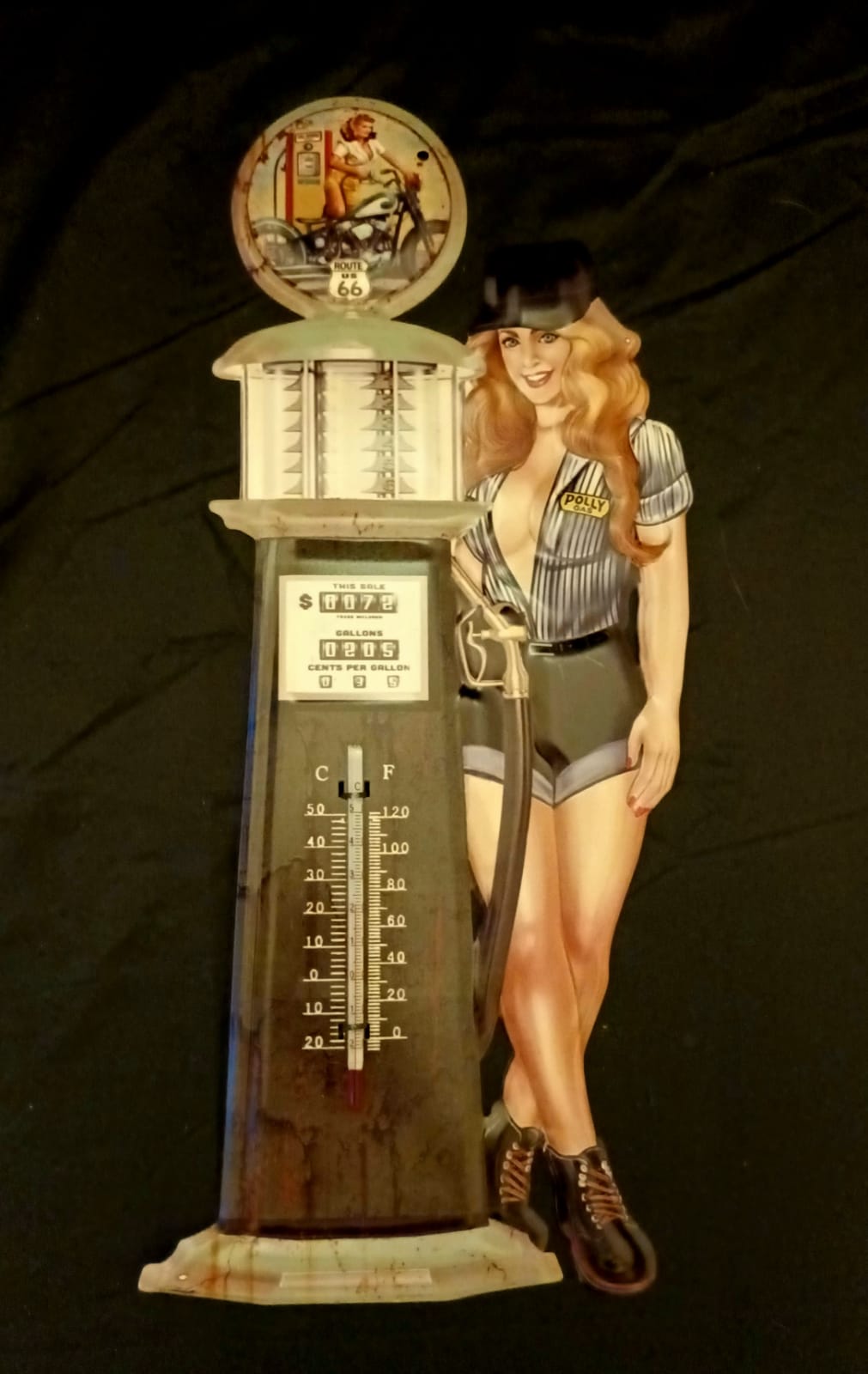 Thermometer "Pinup mit Zapfsäule"